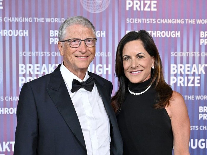 LOS ANGELES, CALIFORNIA - APRIL 13: Bill Gates and Paula Hurd attend the 10th Annual Breakthrough Prize Ceremony at Academy Museum of Motion Pictures on April 13, 2024 in Los Angeles, California. (Photo by Axelle/Bauer-Griffin/FilmMagic)