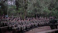 Bersama sejumlah pengurus sebagai pendamping dan pelatih dari Komando Pasukan Khusus (Kopassus) dan Dinas Psikologi TNI AD (Dispsiad), sejumlah pengurus, pelatih, dan atlet melakukan latihan-latihan team building sejak Minggu (02/02/2025) hingga Rabu malam ini.  