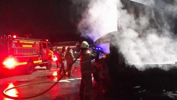 Kecelakaan Maut di Gerbang Tol Ciawi, 8 Orang Tewas Akibat Truk Rem Blong