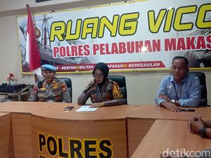 Wanita di Pelabuhan Soetta Makassar Luka karena Saling Dorong dengan Polisi