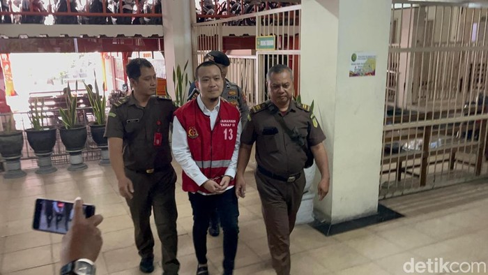 Sidang Ivan Sugiamto