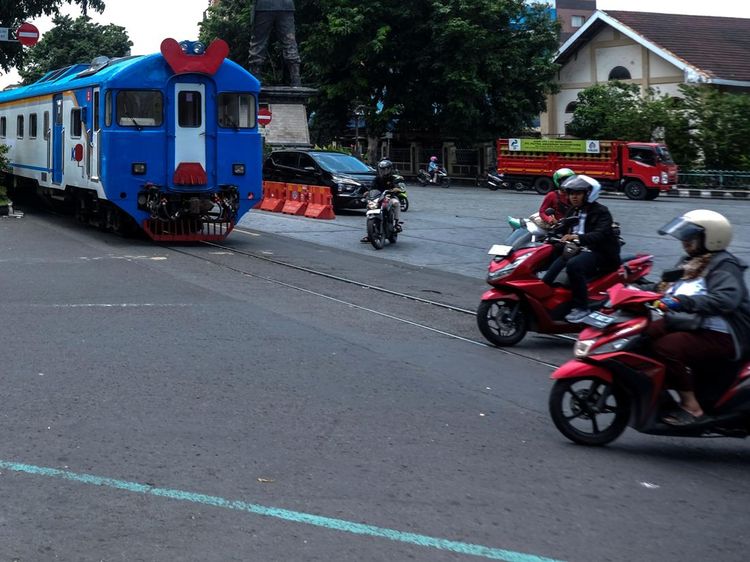 Solo-Wonogiri Cuma 1 Jam Naik KA Diesel Batara Kresna