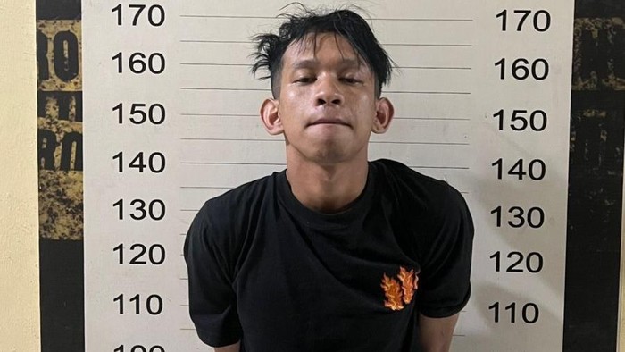 Tampang Firdaus (23), pelaku pencurian 2 sepeda motor di Makassar.