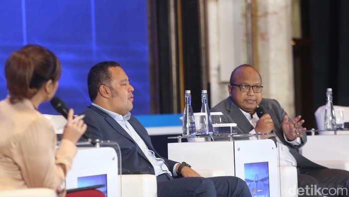 Tauhid Ahmad di Outlook Ekonomi DPR
