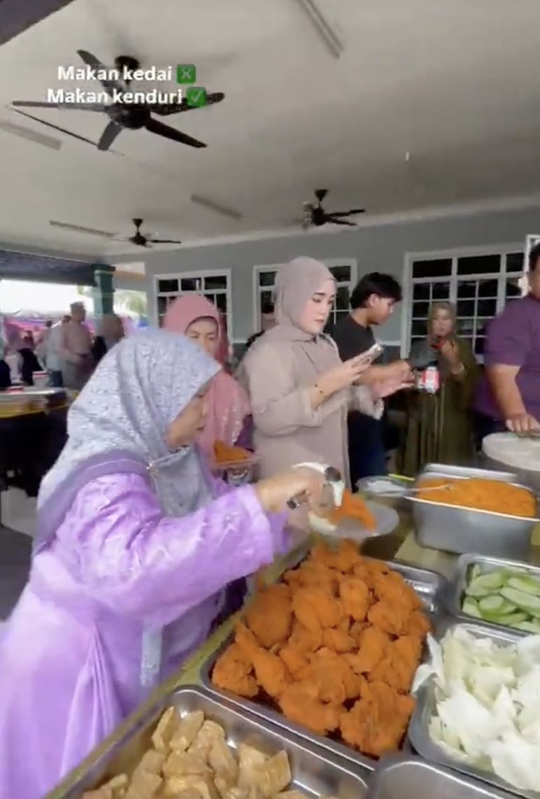 Viral! Menu Ayam Gepuk di Pesta Nikah Ini Jadi Incaran Tamu