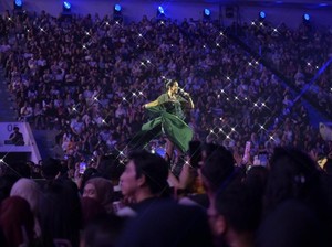 Sajian Magis dari Yura Yunita di Konser Bingah