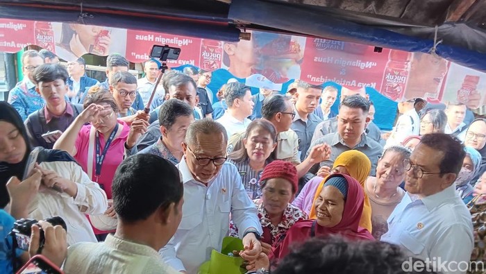 Zulhas Cek Pasar Klender