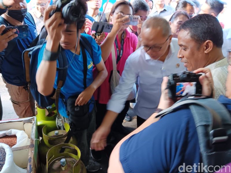 Zulhas Cek Pasar Klender