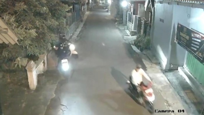 Aksi maling motor di Kota Mojokerto terekam CCTV
