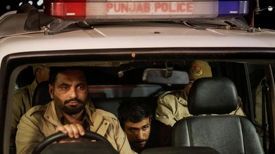 AS Deportasi Ratusan WN India