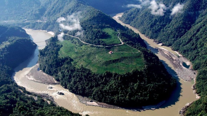 Bendungan Raksasa China