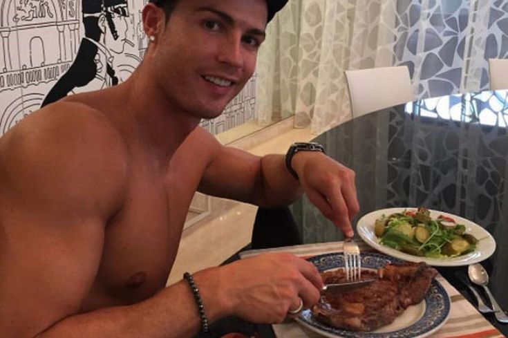 Cristiano Ronaldo Tetap Bugar di Usia 40 Tahun, Ini Pola Makannya
