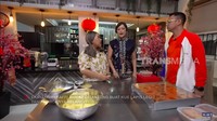 Rupanya, Ci Mehong punya beberapa dapur yang digunakan untuk memasak dan baking, tergantung jenis produk yang dibuatnya. Foto: FYP Trans7
