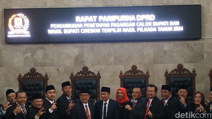 DPRD tetapkan Imron-Agus Kurniawan Budiman sebagai Bupati dan Wakil Bupati Cirebon terpilih