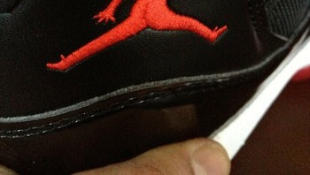 Air Jordan versi KW. Foto: Boredpanda