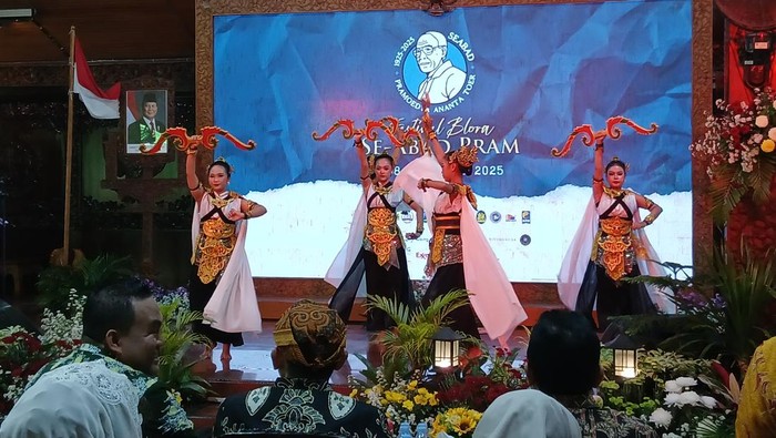 Festival Blora Seabad Pramoedya Ananta Toer resmi dibuka, Kamis (6/2/2025).