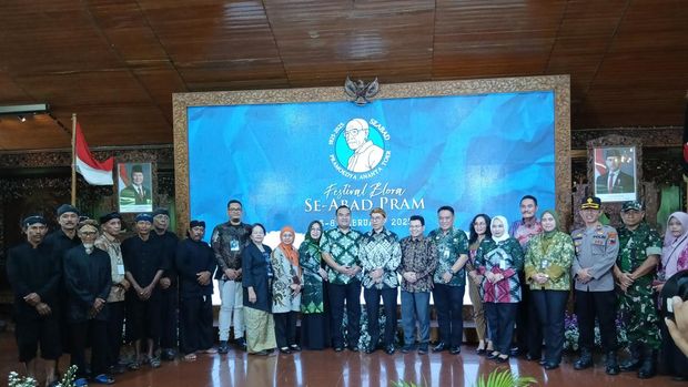 Festival Blora Seabad Pramoedya Ananta Toer resmi dibuka, Kamis (6/2/2025).