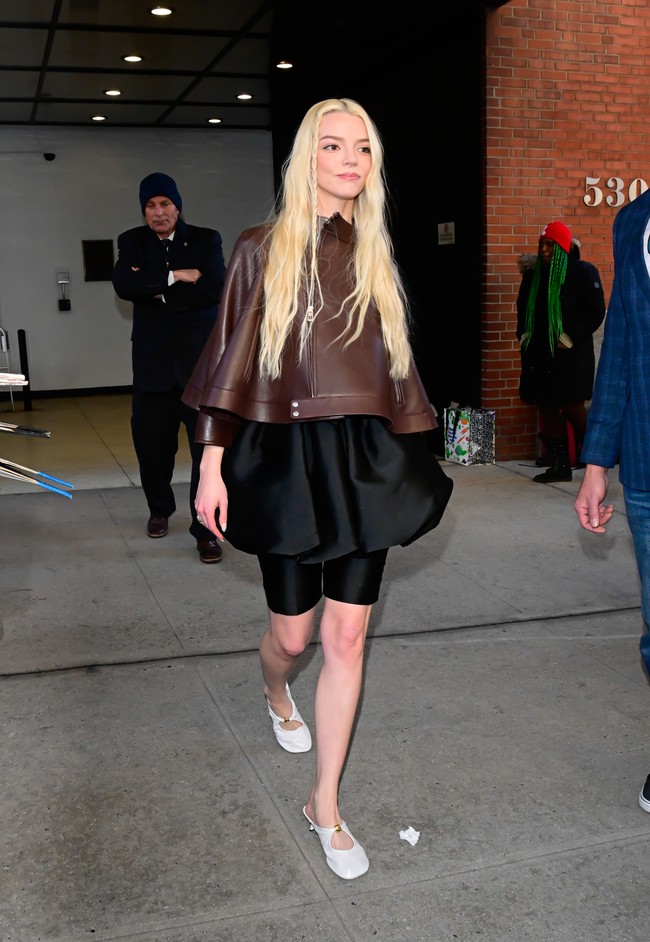 NEW YORK, NEW YORK - FEBRUARY 04: Anya Taylor-Joy is seen leaving The Drew Barrymore Show on February 04, 2025 in New York City. (Photo by Raymond Hall/GC Images)