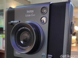 Fujifilm Instax Wide Evo, Retro Banget!