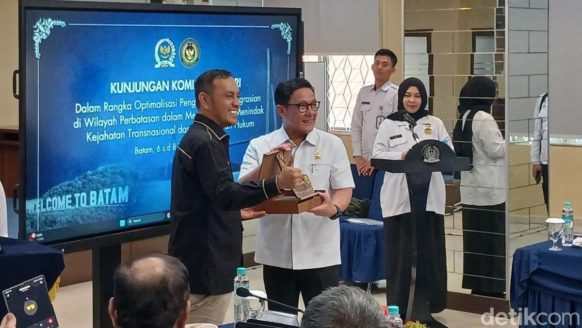 Komisi XIII DPR RI Kunjungi Imigrasi Batam, Apresiasi Peningkatan PNBP