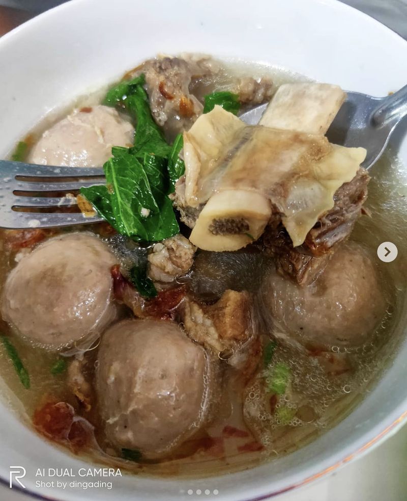 Mantul! 5 Kuliner Enak di Duren Sawit, Nasi Gandul hingga Kepiting Nyinyir