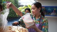 Hal tersebut membuat netizen marah, mengingat gas tersebut diperuntukkan untuk orang yang kurang mampu, dan belakangan sulit didapat karena kebijakan baru pemerintah. Foto: YouTube RANS Entertainment