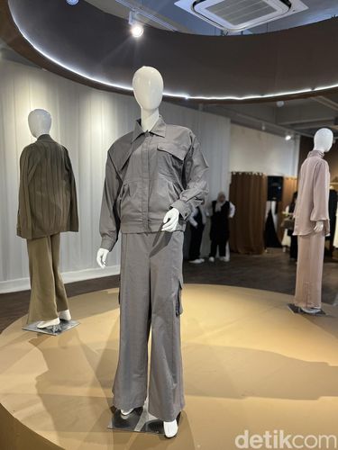 Paula Verhoeven memperkenalkan brand hijab dan modest fashion, Amapola di D'Gallerie (6/2/2025).