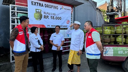 Pertamina Patra Niaga mengalokasikan tambahan 8.400 tabung LPG 3 kg di Badung, Denpasar, dan Gianyar. (Dok. Pertamina Patra Niaga Regional Jatimbalinus)