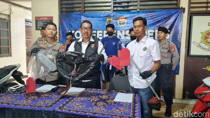 Polsek Kasihan, Bantul, jumpa pers kasus pembakaran warung nasi balap, Kamis (6/2/2025).