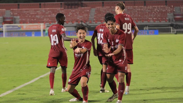 PSM Makassar lolos ke babak semifinal ASEAN Club Championship 2024/2025.