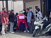 Rekonstruksi Kasus Narkoba Jaringan Helen Lanjut ke Rumah dan Tempat Gym