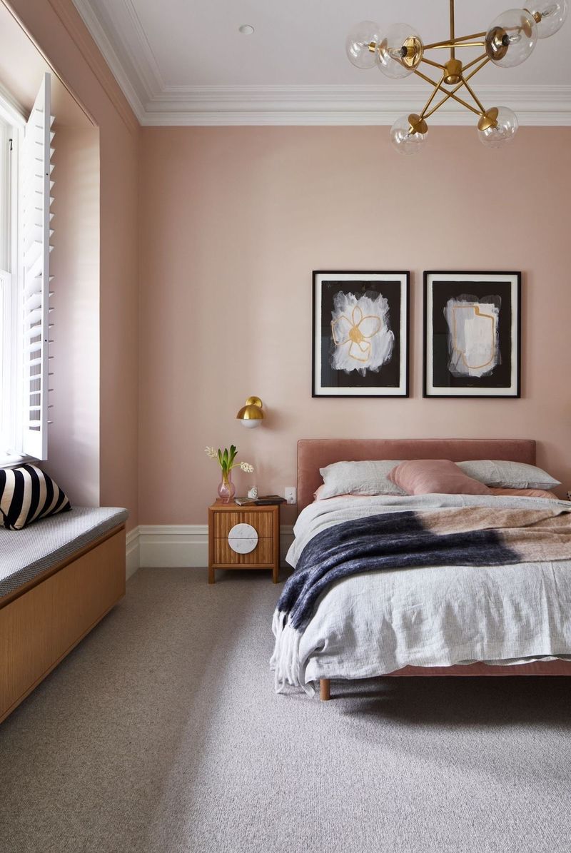 Ilustrasi warna kamar.
