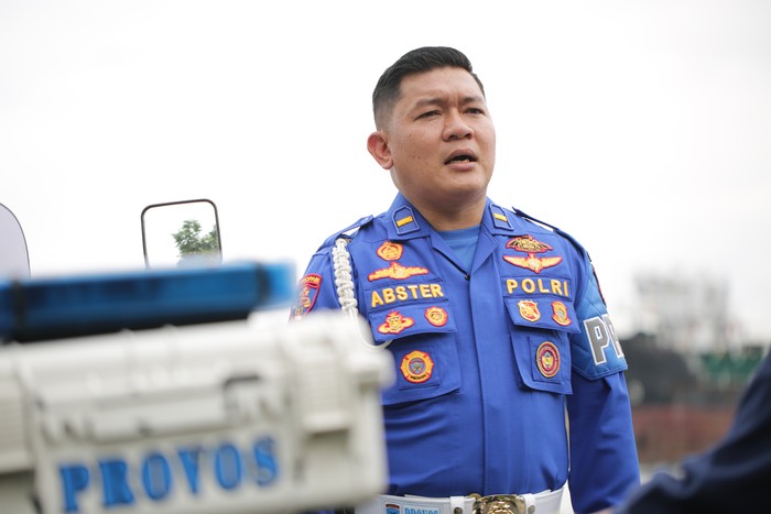 Ipda Abster Wongkar, polisi viral yang sering mengawal ambulans