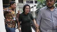 Agustiani juga telah divonis 4 tahun penjara dalam kasus ini. Dia telah bebas.  