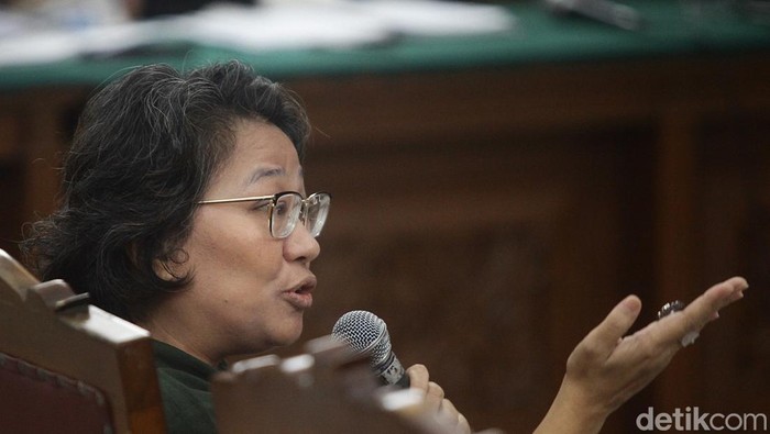 Agustiani Tio Bersaksi di Sidang Praperadilan Hasto Kristiyanto Sidang gugatan praperadilan Hasto Kristiyanto kembali digelar di PN Jakarta Selatan, Jumat (7/2/2025). Sidang itu menghadirkan saksi Agustiani Tio Fridelina.