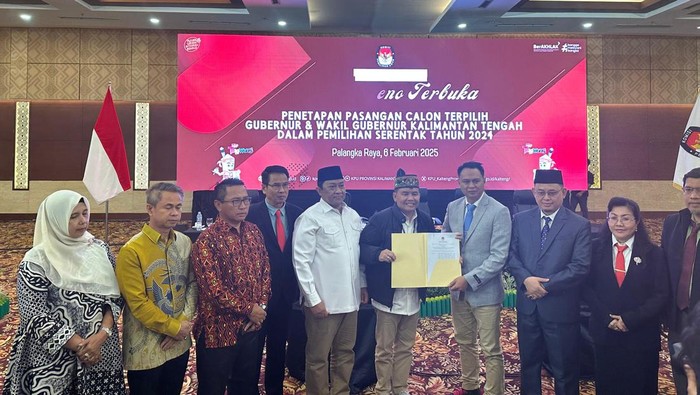 Agustiar Sabran-Edy Pratowo ditetapkan sebagai gubernur-wakil guberur Kalteng terpilih.