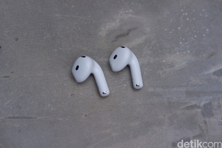 AirPods 4 ANC dan Standar