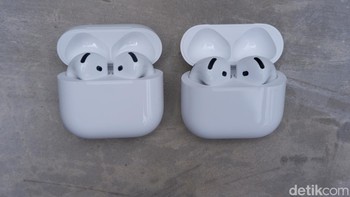 Tidak ada perbedaan pada bagian dalam. Saat terisi penuh, kedua TWS ini dapat digunakan hingga lima jam mendengerkan lagu. Jika fitur peredam kebisingan pada AirPods ANC diaktifkan dapat dipakai sampai empat jam. Casing memiliki volumenya lebih dari 10% lebih kecil dibandingkan dengan pendahulunya dan memberikan masa pakai baterai hingga 30 jam (20 jam dengan ANC diaktifkan). Foto: Adi Fida Rahman/detikINET