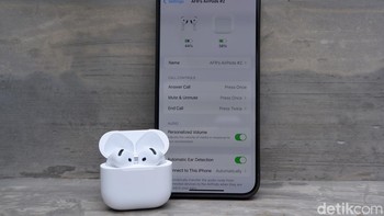 Sementara versi standar tidak memiliki settingan Transparansi dan lainnya. Foto: Adi Fida Rahman/detikINET