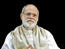 Penulis Buku Anand Krishna Meninggal Dunia