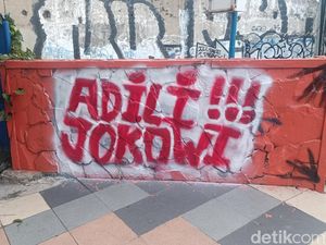 Coretan Adili Jokowi Bermunculan, PDIP Sebut Vandalisme