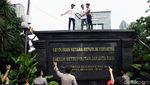 Demo Penuntasan Kasus Hukum di Polda Metro Jaya