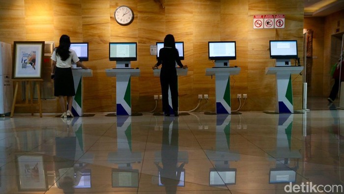 Perpusnas Indonesia menganulir pengumuman perubahan jadwal layanan operasional. Kini layanan hanya tutup pada hari libur nasional dan cuti bersama.