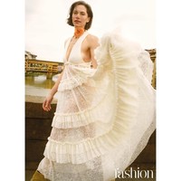 Emma Ferrer merupakan putri dari anak pertama Audrey Hepburn, Sean Hepburn Ferret yang berprofesi sebagai produser film. Meski punya ayah yang dekat dengan dunia sinema, ia belum tertarik untuk jadi aktris. Foto: Instagram @ekhferrer