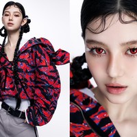 Dalam wawancaranya dengan CNN, dua personel grup KPop NJZ, Hanni dan Hyein memberikan spoiler tentang gaya baru mereka yang terasa lebih bold dan mature. Foto: dok. Instagram @njz_official