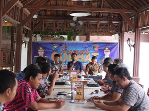 Jumat Curhat Polres Lamongan Bareng Leasing Bahas Penarikan Motor Paksa