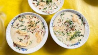 Seporsi soto Betawi harganya Rp 26.000 saja, kalau dengan nasi jadi Rp 32.000 per porsi. Pilihan dagingnya bisa disesuaikan dengan selera. Foto: detikFood