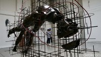 Sebanyak 17 seniman dalam dan luar negeri memeriahkan pameran seni tersebut.