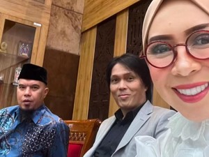 Melly Goeslaw Foto Bareng Ahmad Dhani dan Once, Bahas Apa?