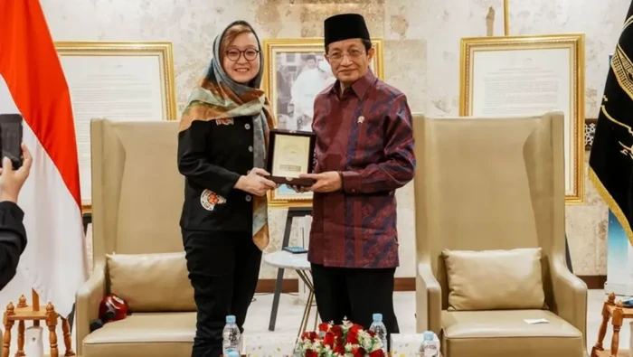 Menteri Agama Nasaruddin Umar saat ​​bertemu Wakil Menteri Ekonomi Kreatif Irene Umar di Masjid Istiqlal, Jakarta, Kamis (6/2/2025).